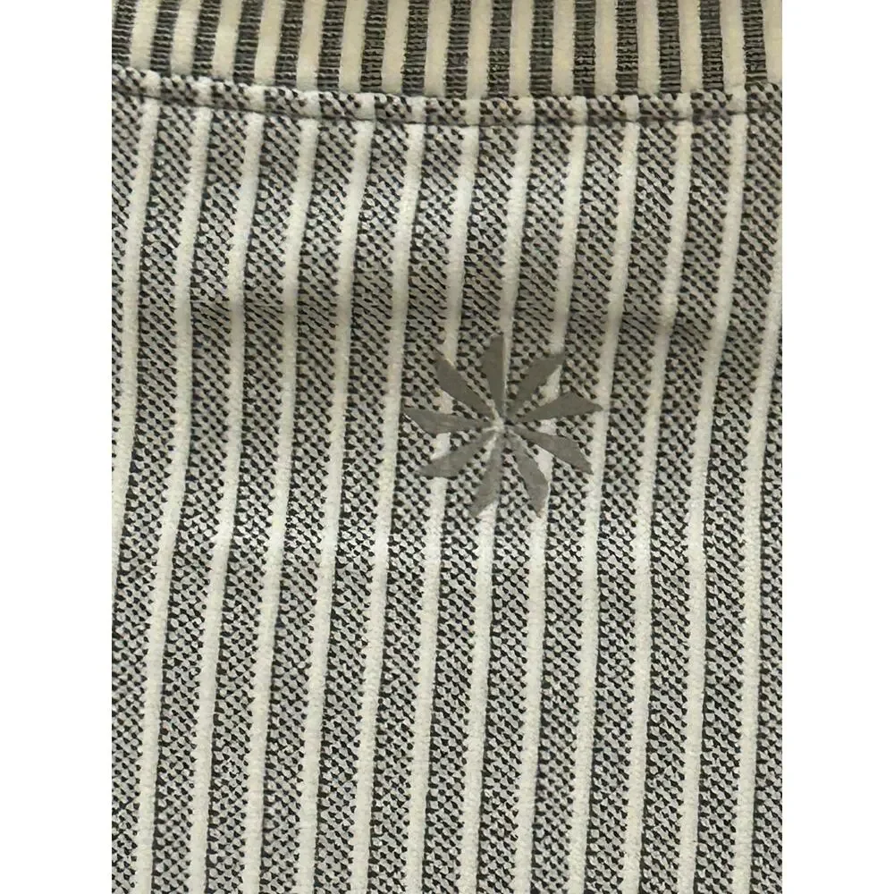 NWT Athleta Flurry Base Layer Turtleneck Light Women's size S - Picture 3 of 7